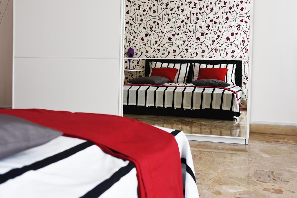 Papillon Bnb Palermo Luaran gambar
