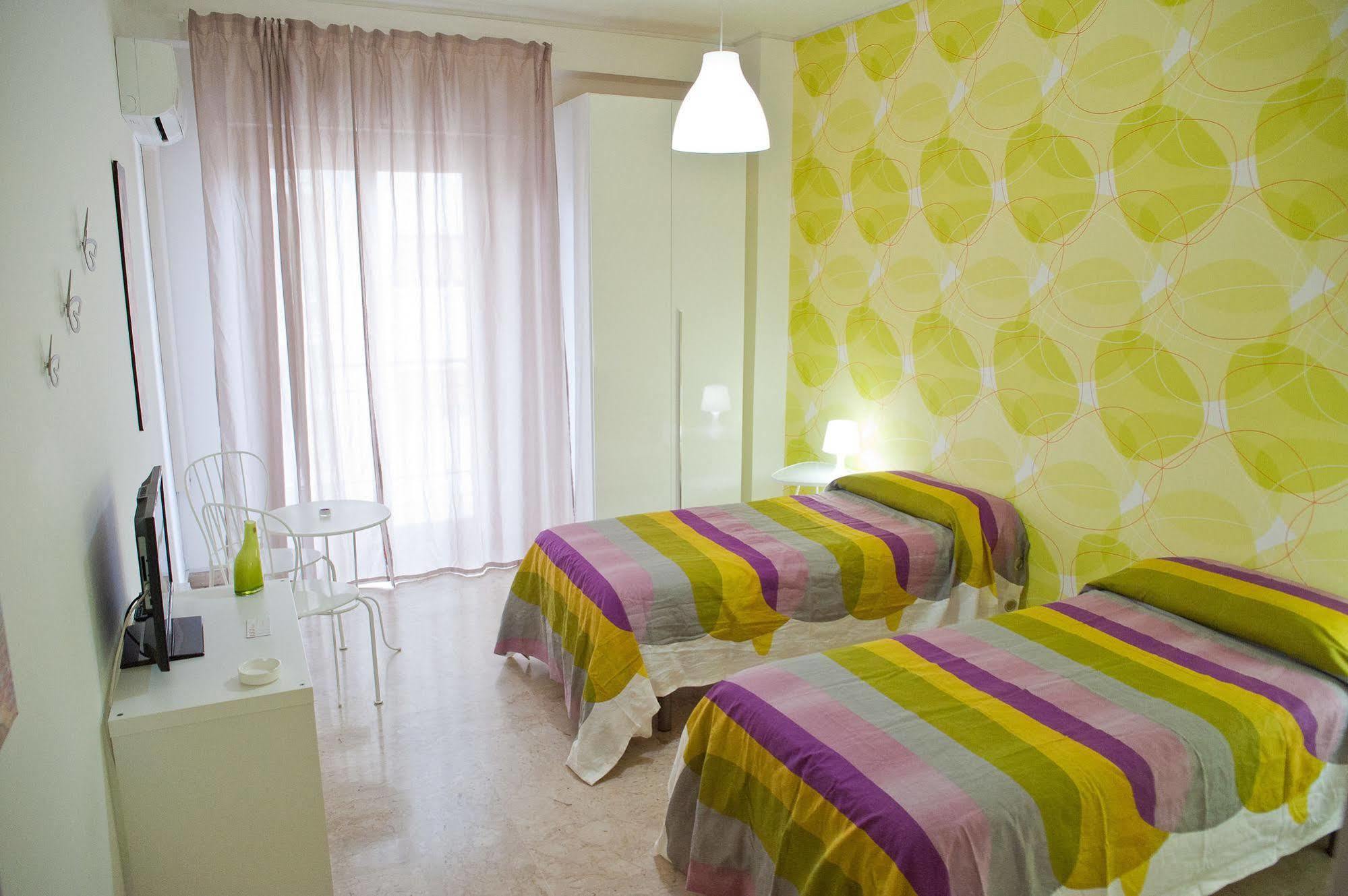 Papillon Bnb Palermo Luaran gambar