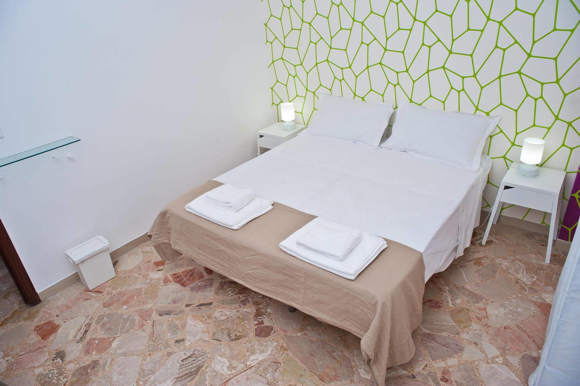 Papillon Bnb Palermo Luaran gambar