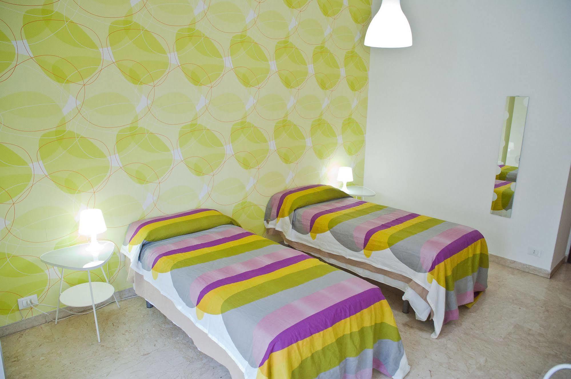 Papillon Bnb Palermo Luaran gambar