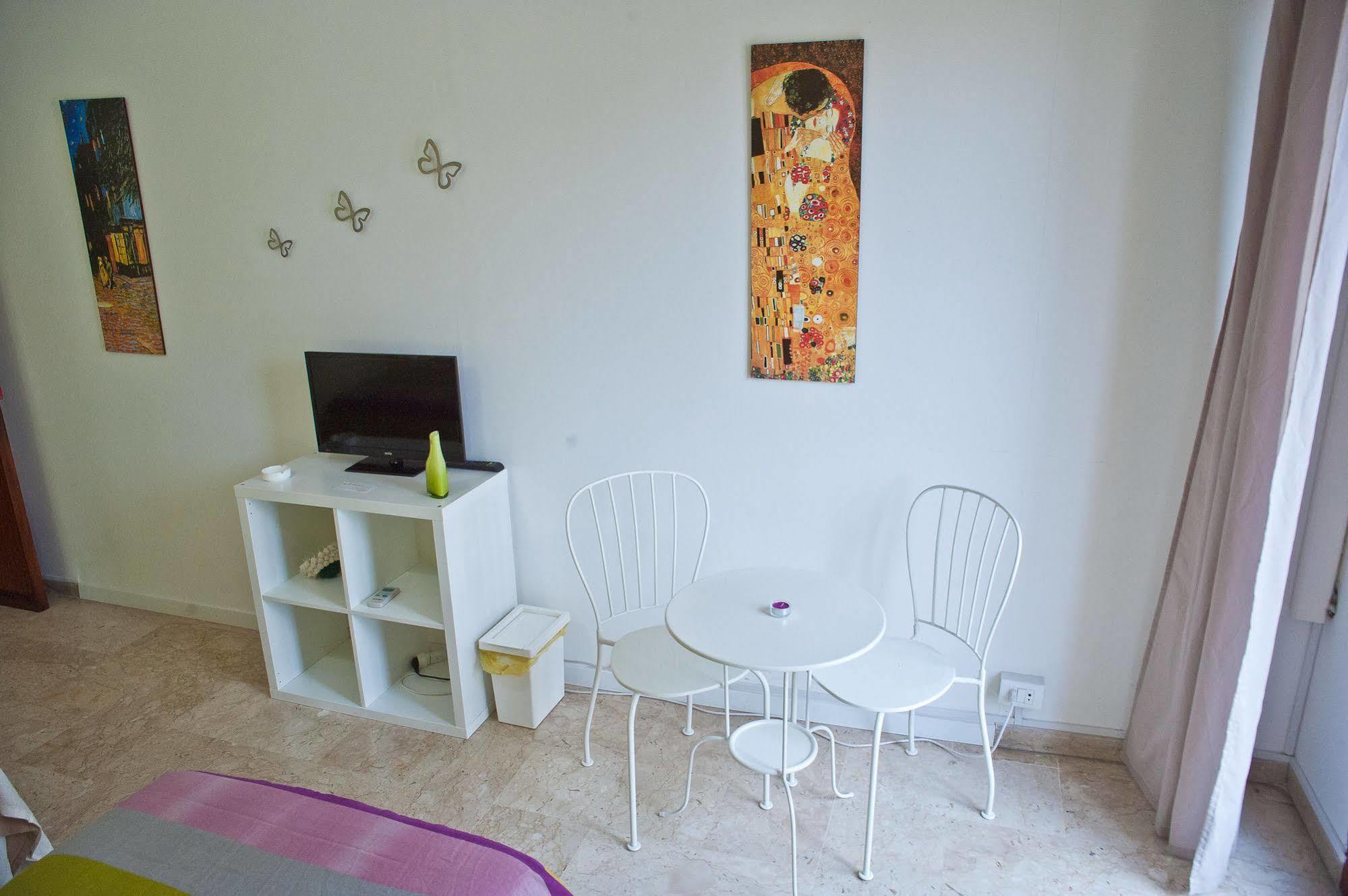 Papillon Bnb Palermo Luaran gambar